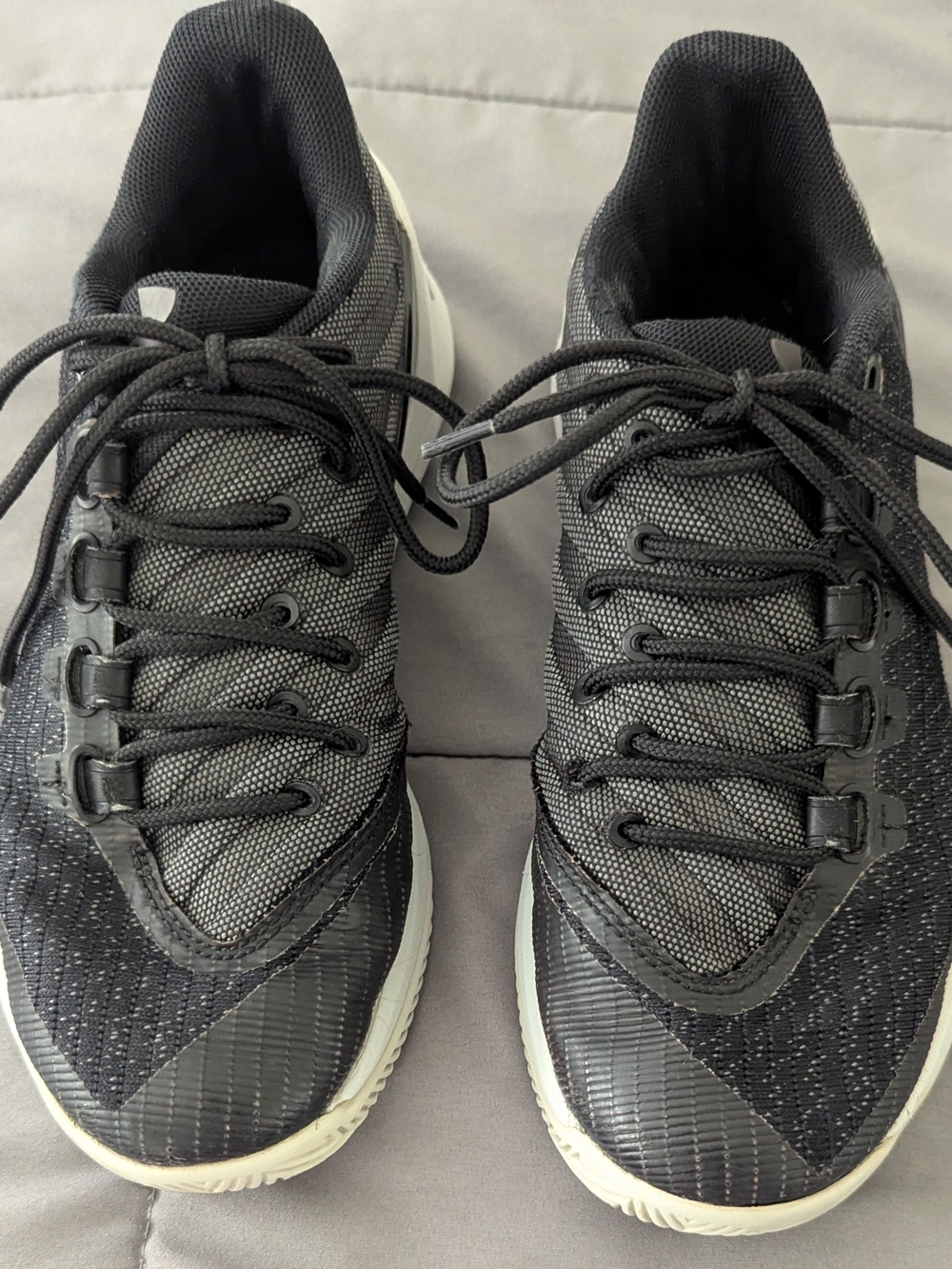 Under Armour UA Steph Curry 3 Boys US 4Y Black White Sneakers